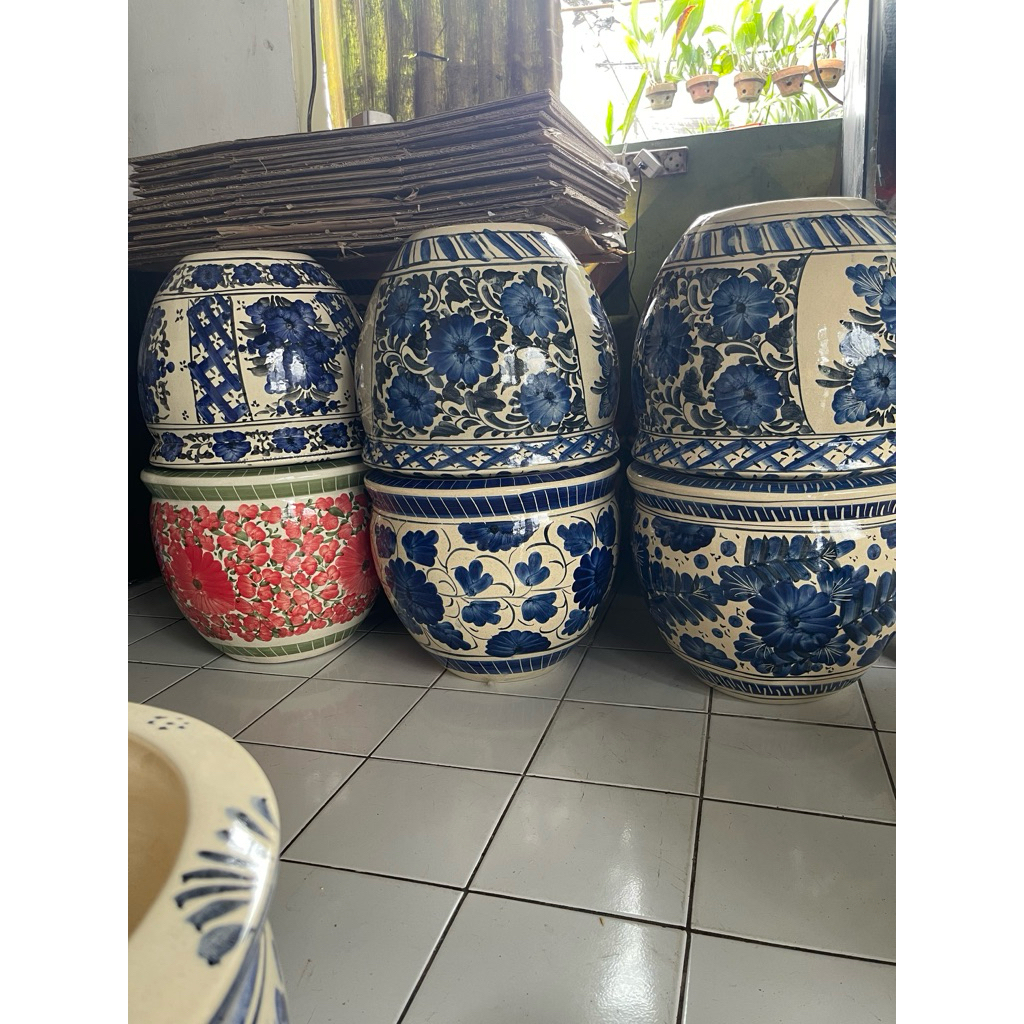 Pot keramik biru putih diameter 40cm