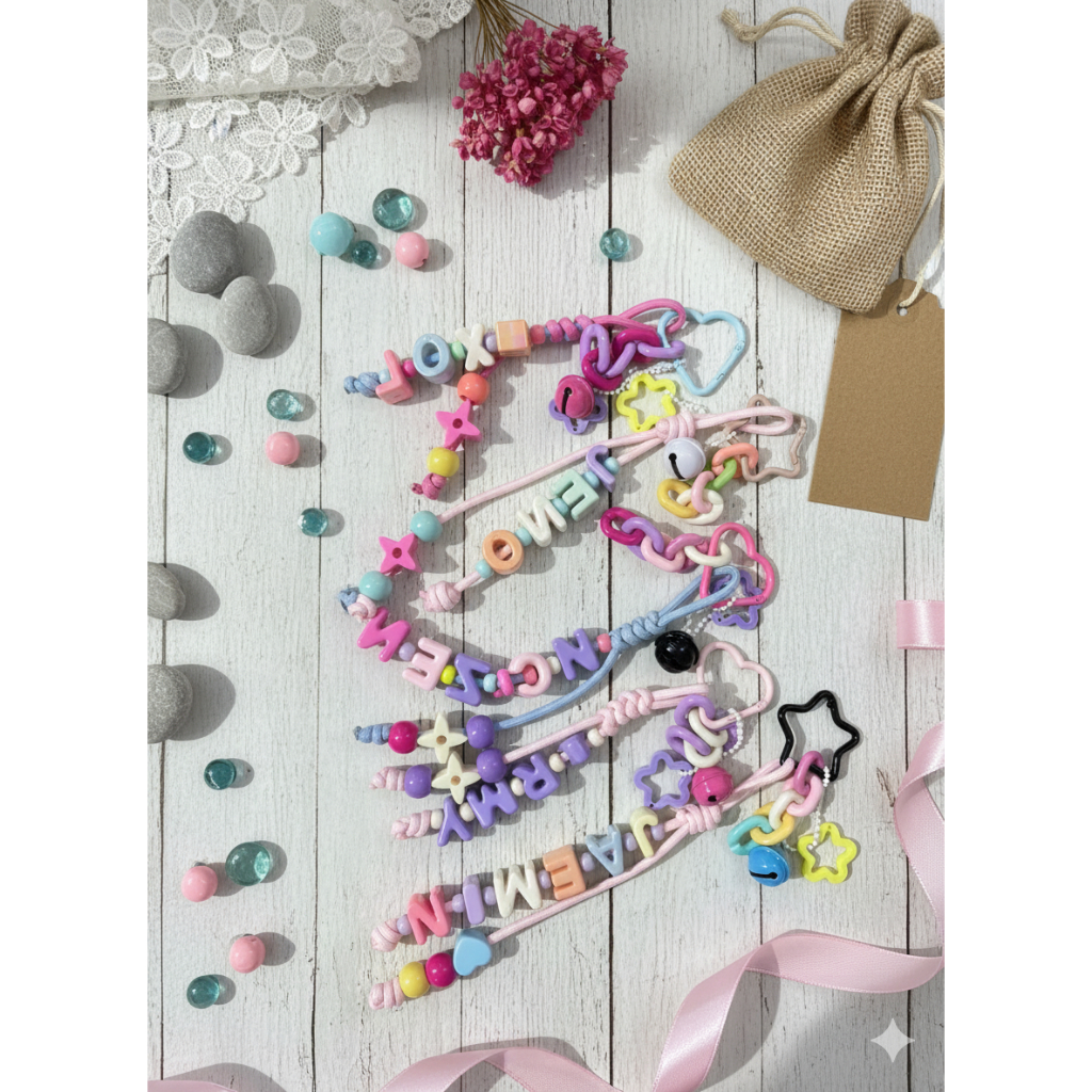 [AESTORIA] GANTUNGAN HURUF Keychain Bag Charm Lucu  Gantungan Tas Gantungan Kunci Gantungan HP Aeste