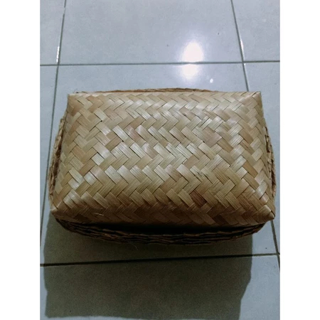 Sepasang Besek Persegi Panjang Ukuran 20 x 30 Box Catering Tempat Nasi