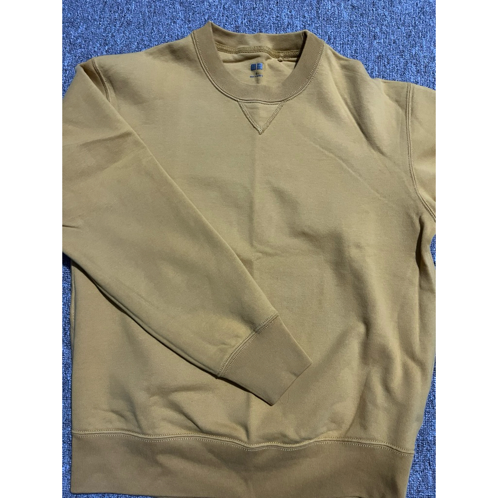 sweater uniqlo wanita