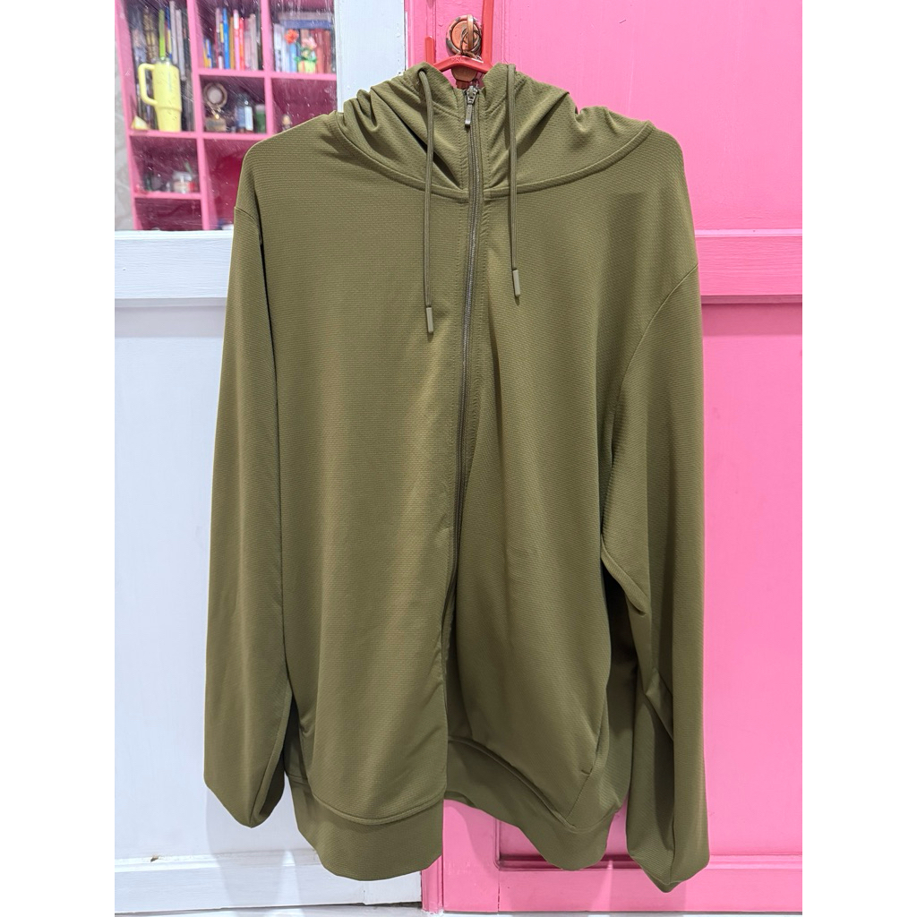 Airism Uniqlo Full Zip Hoodie (preloved)