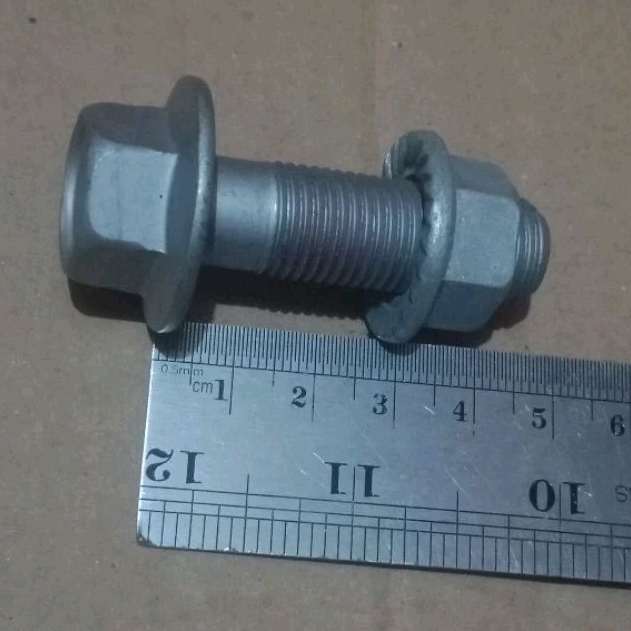 1 set baut mur topi/ M14x45/ baut kunci 19 /drat halus/galvanis abu/ original