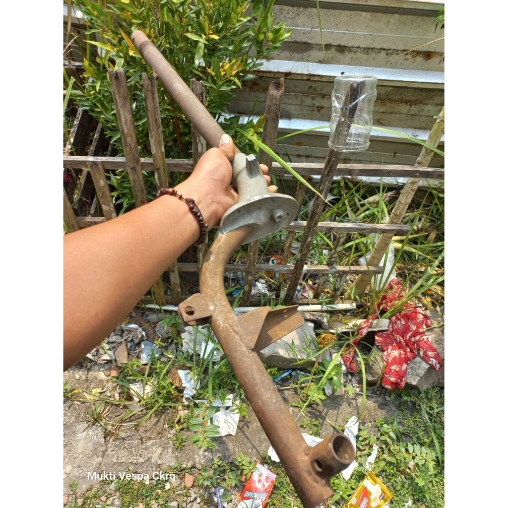 Fork Vespa VBB VBA Original NOS ex stock dealer piaggio (hanya batang fork)