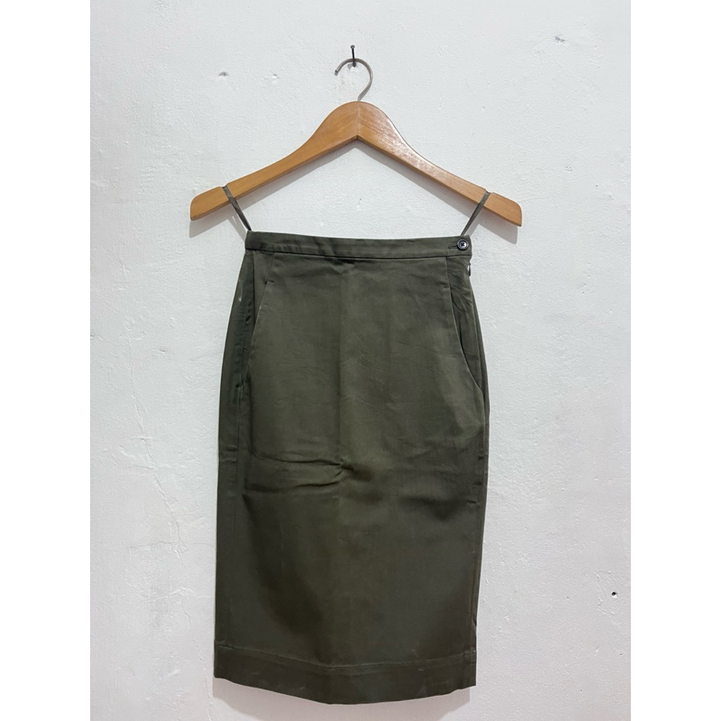 PRELOVED ROK UNIQLO