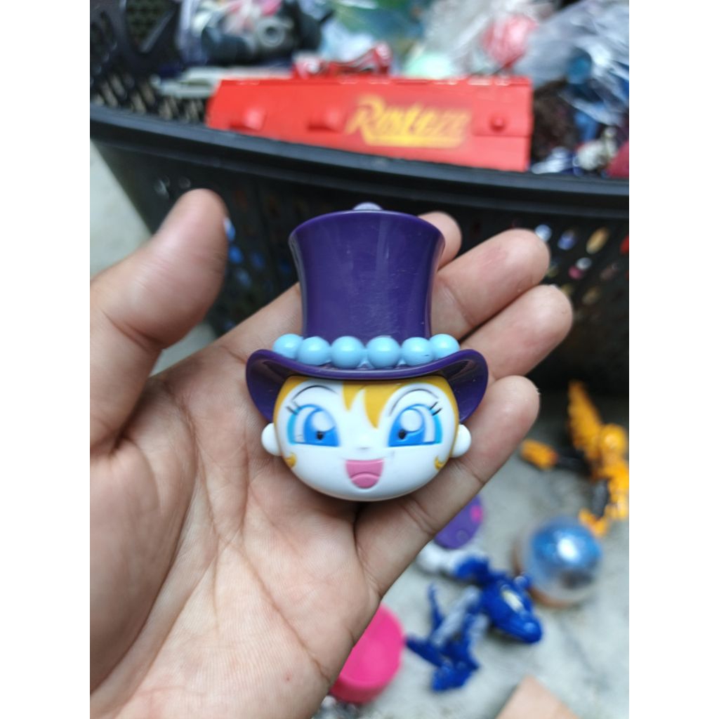 figure dokinchan alat musik biola anpanman