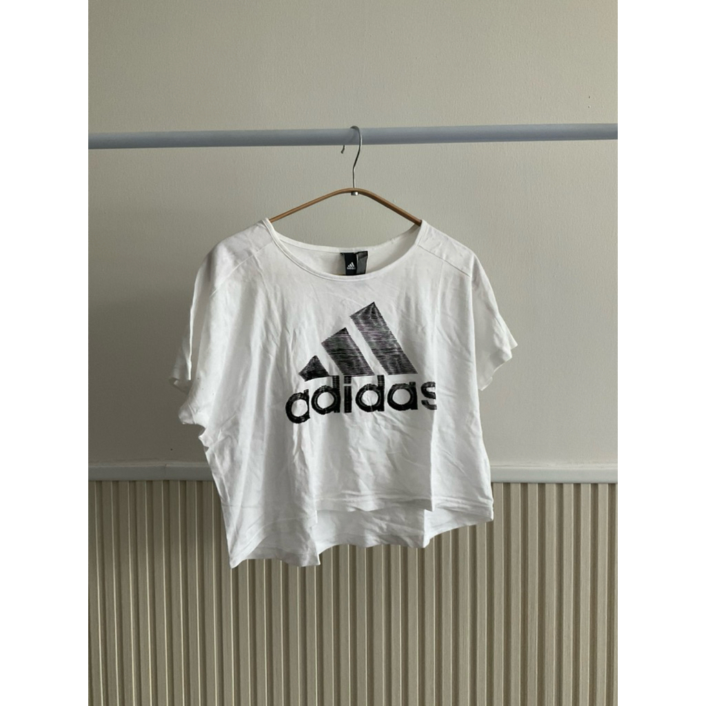 Preloved by Salinaa - ADIDAS WHITE CROP TOP BAJU OLAHRAGA WANITA CASUAL LENGAN PENDEK BAHAN KAOS