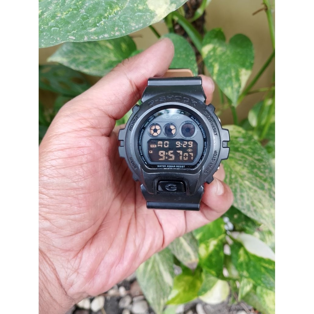 G-Shock dw6900 second