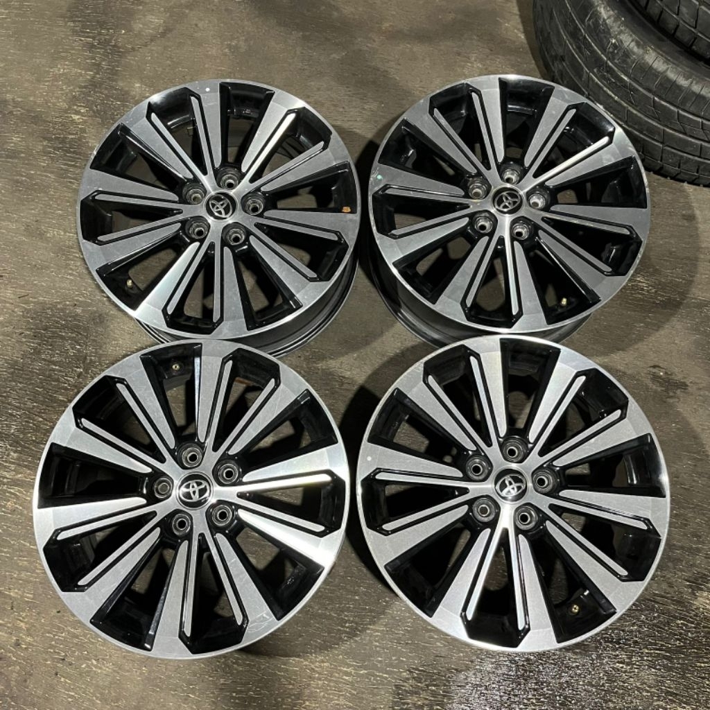 Velg Mobil Second OEM AVANZA VELOZ Ring 16 pcd 5x100 Et50 Kondisi Bagus