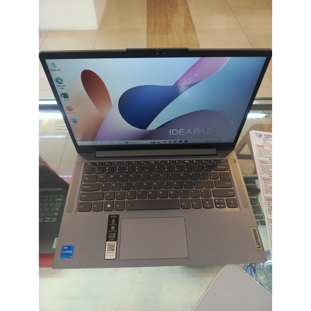 Laptop Lenovo Ideapad slim 3i