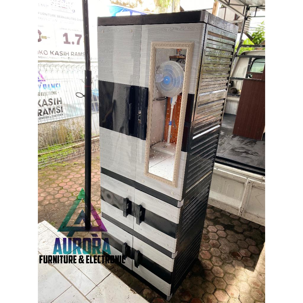 Lemari plastik Mr Plast Jumbo Gantung