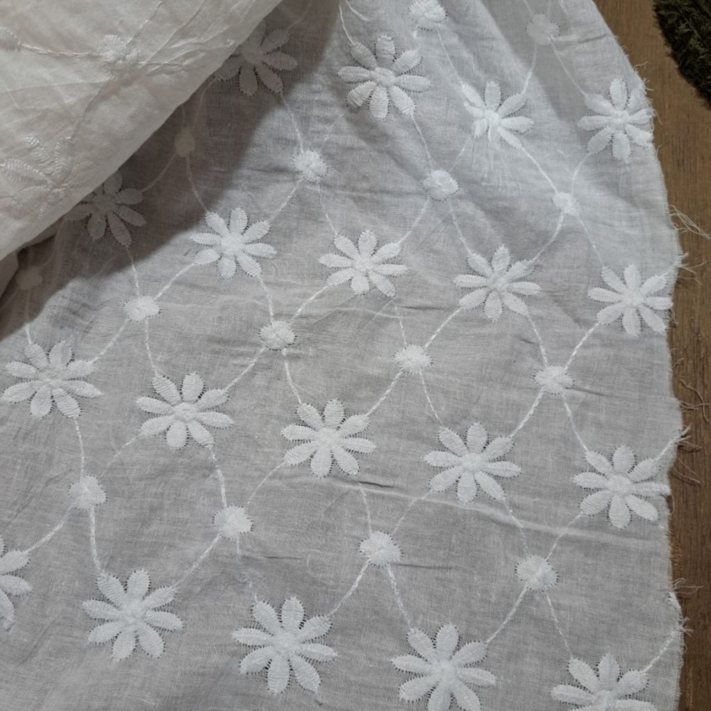 kain katun bordir - kain katun bordir premium - kain katun bordir import - kain katun bordir motif -