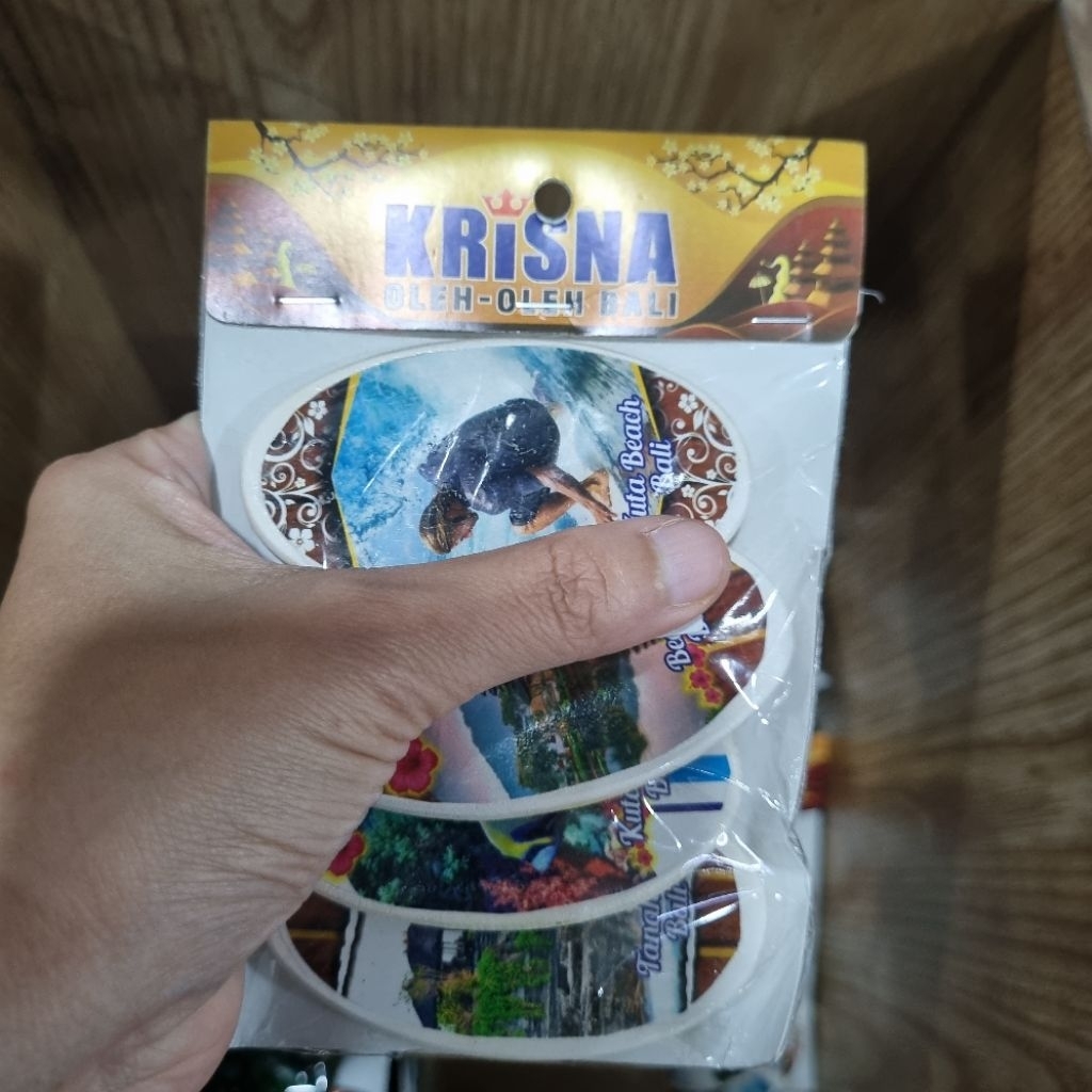 MAGNET KULKAS. OLEH OLEH MAGNET BALI. KRISNA OLEH OLEH BALI