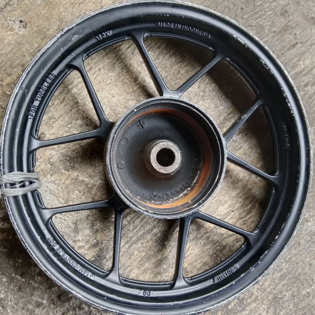 velg belakang Vario 150/125
