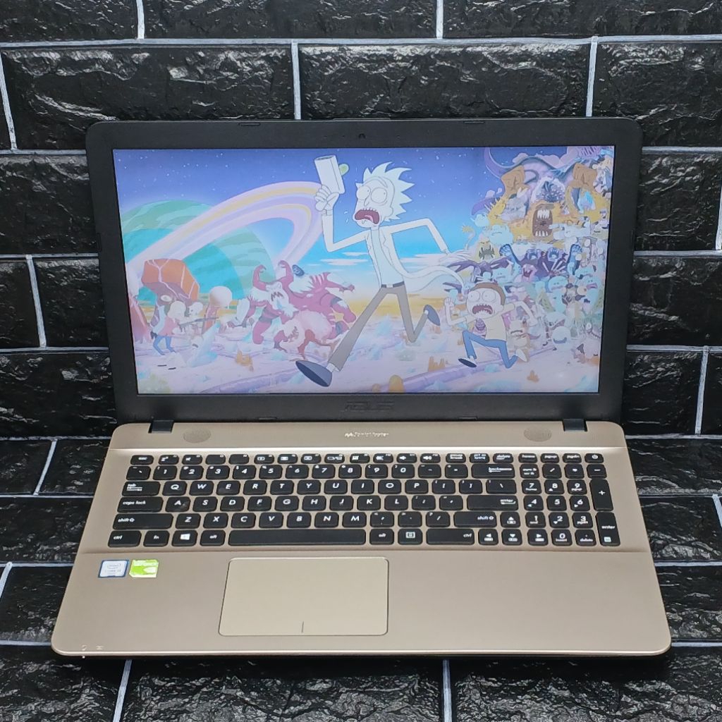 Laptop Asus X541UV Intel Core I3-6006U 4/128GB Nvidia 920MX Gold