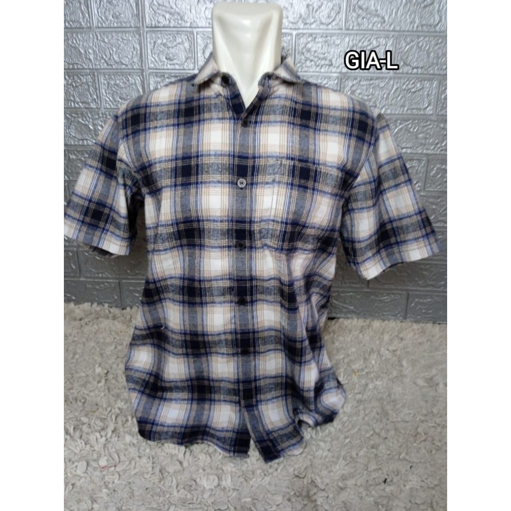 KemejaCasualPriaDewasaEmbaBrand