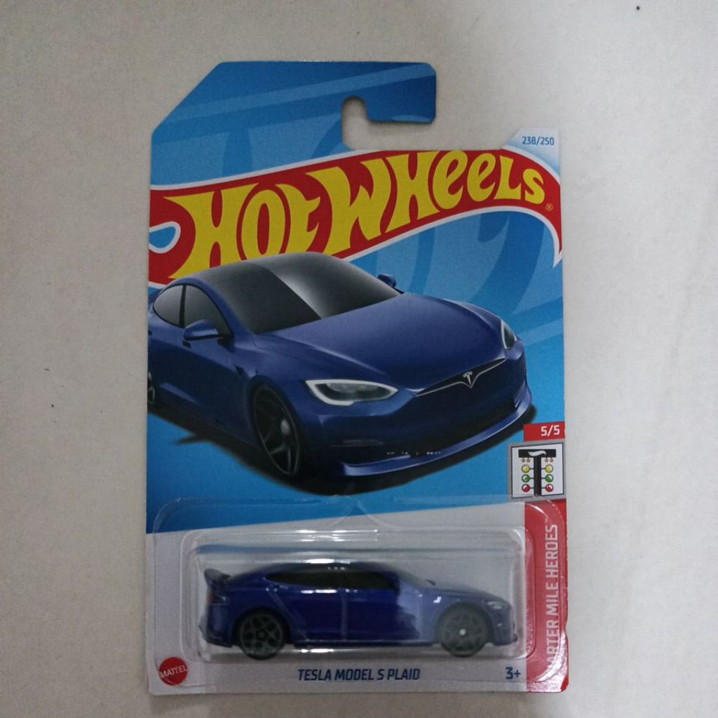Hot wheels Tesla Model S Plaid