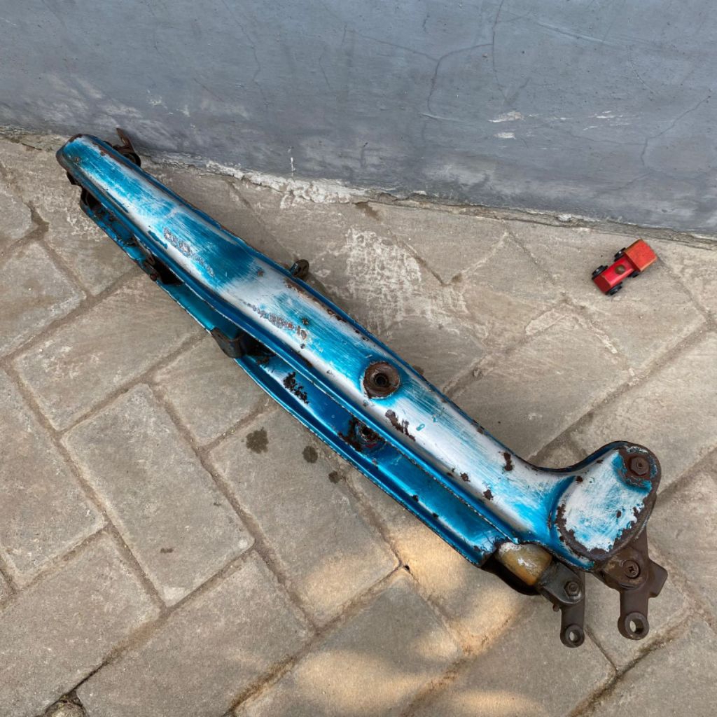 shock depan shock breaker fork depan yamaha v75 v80  biru original