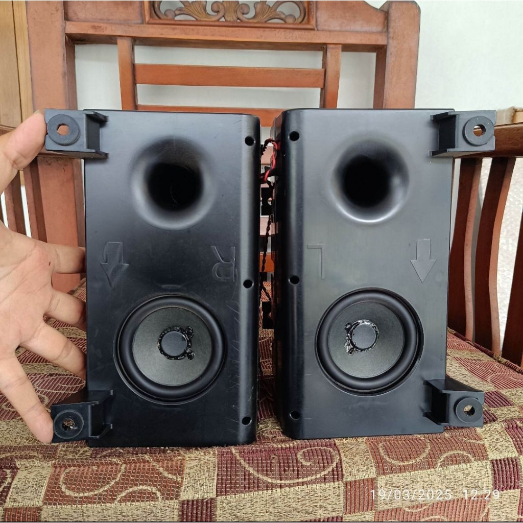 speaker pasif harga sepasang tv POLYTRON PLD 24D123 PLD24D123 Bass mantap