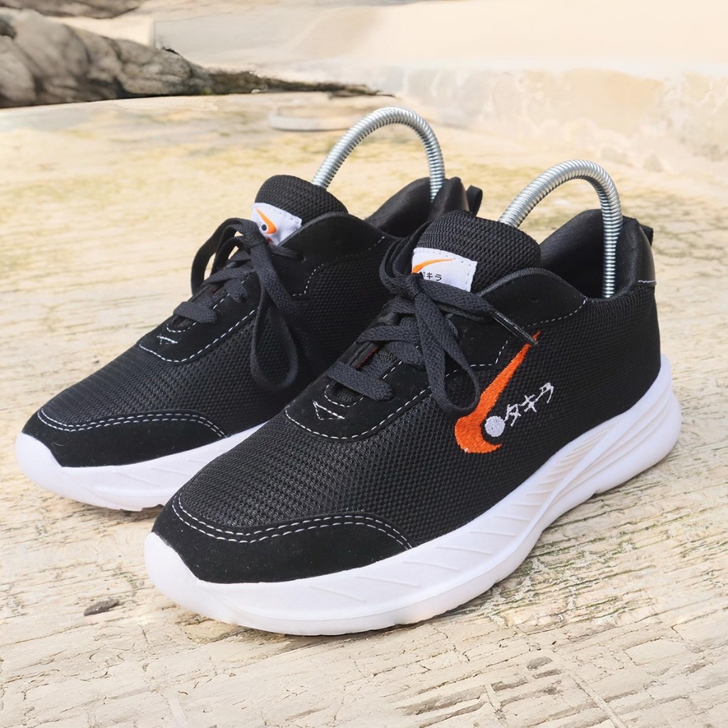 sepatu Lari Sepatu Casual Running Sepatu Sneakers Pria Olahraga Sport Shoes  merk TAKIRA warna hitam