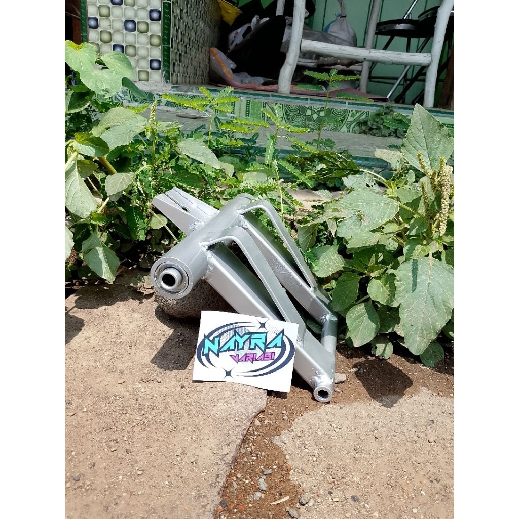 ENGINE MOUNTING MOUNTING ARM BEAT ESP/MOUNTING BEAT ESP/MOUNTING SCOOPY ESP