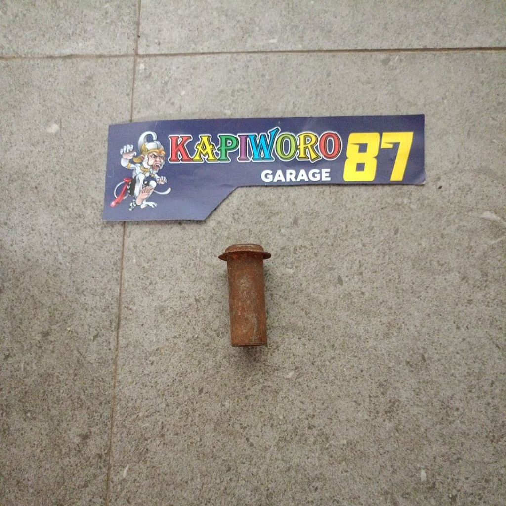 BOSH tromol depan Honda C70.c700.c800