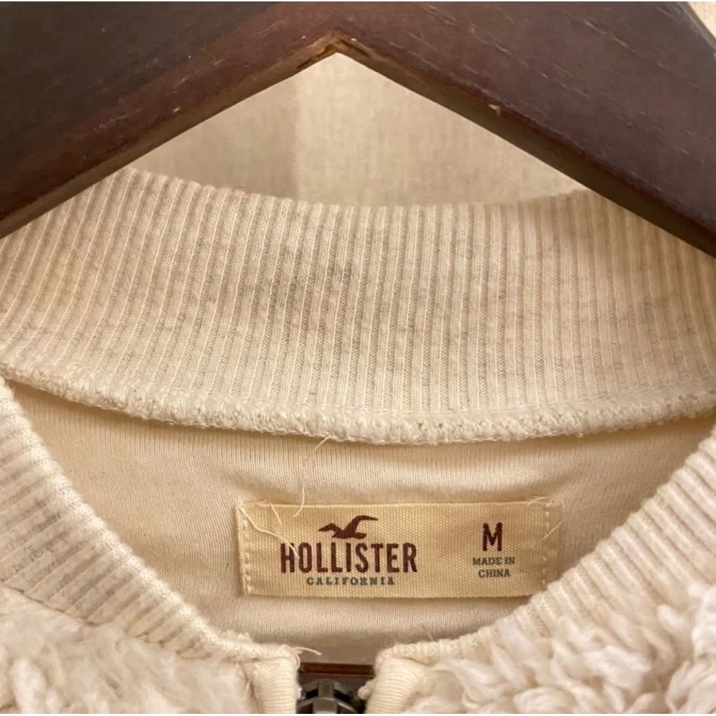 hollister