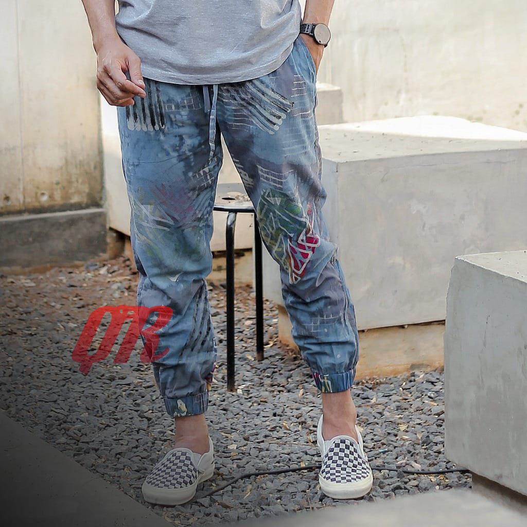 TERLARIS. Celana joger batik abstrak kekinian kode QR