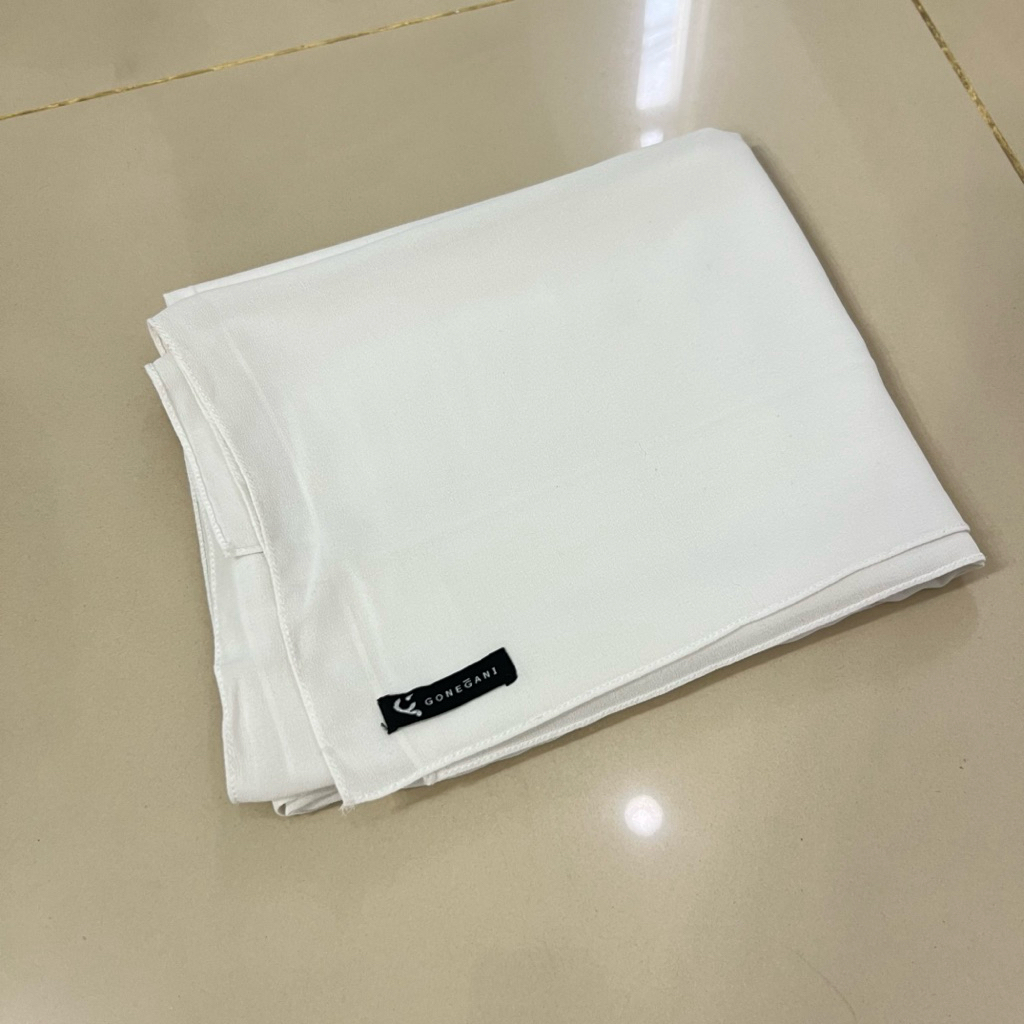 Gonegani Melayu Instant Shawl / Hijab Pashmina Instan / Ceruty Babydoll Scarves - Off White 80%