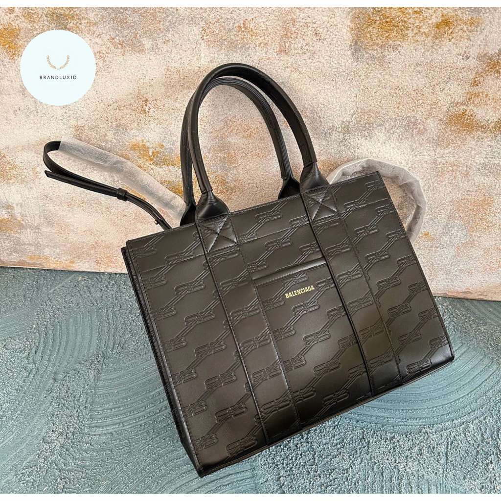 Balenciaga Leather Cabas Tote BB Black