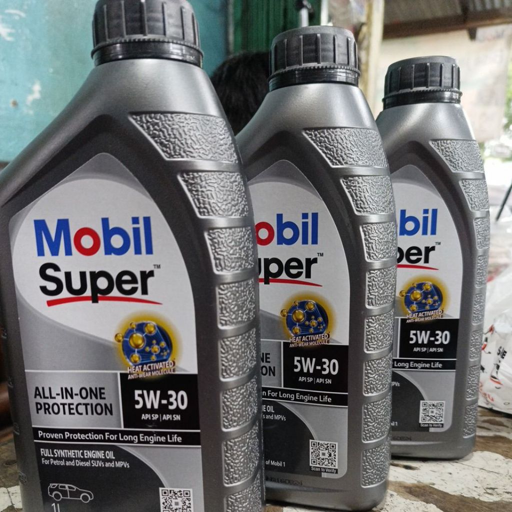 Oli mobil super SAE 5W-30