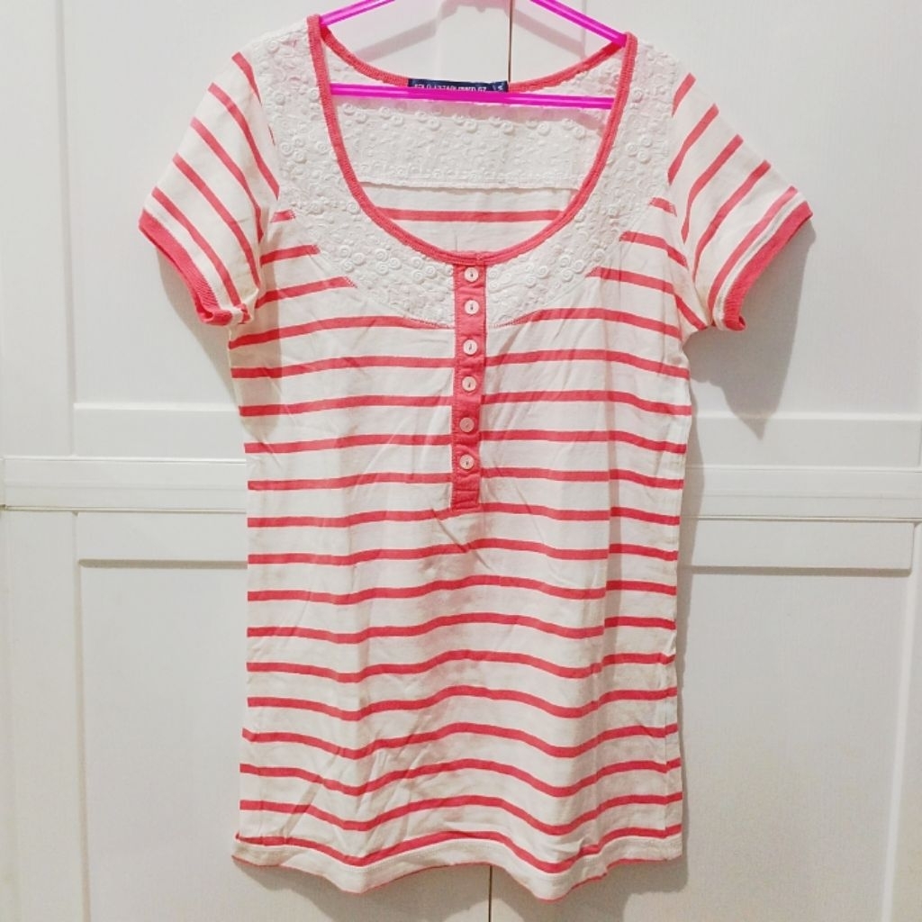 Kaos / Top T-Shirt Wanita Benetton, Polo (preloved/second)