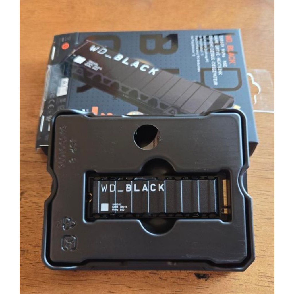 SSD WD BLACK 2TB SN850X NVMe Internal Gaming with Heatsink