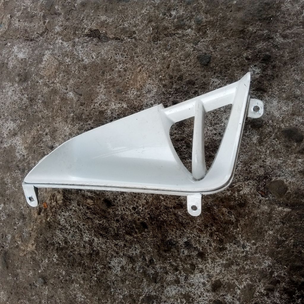 Cover sayap angin angin Sayap dalam bekas Honda Supra X 125 batman original putih