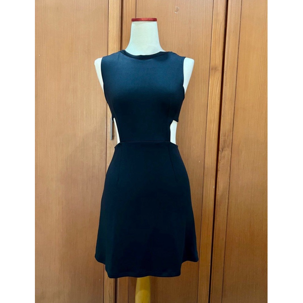 Black Waist Cut-out Sexy Dress