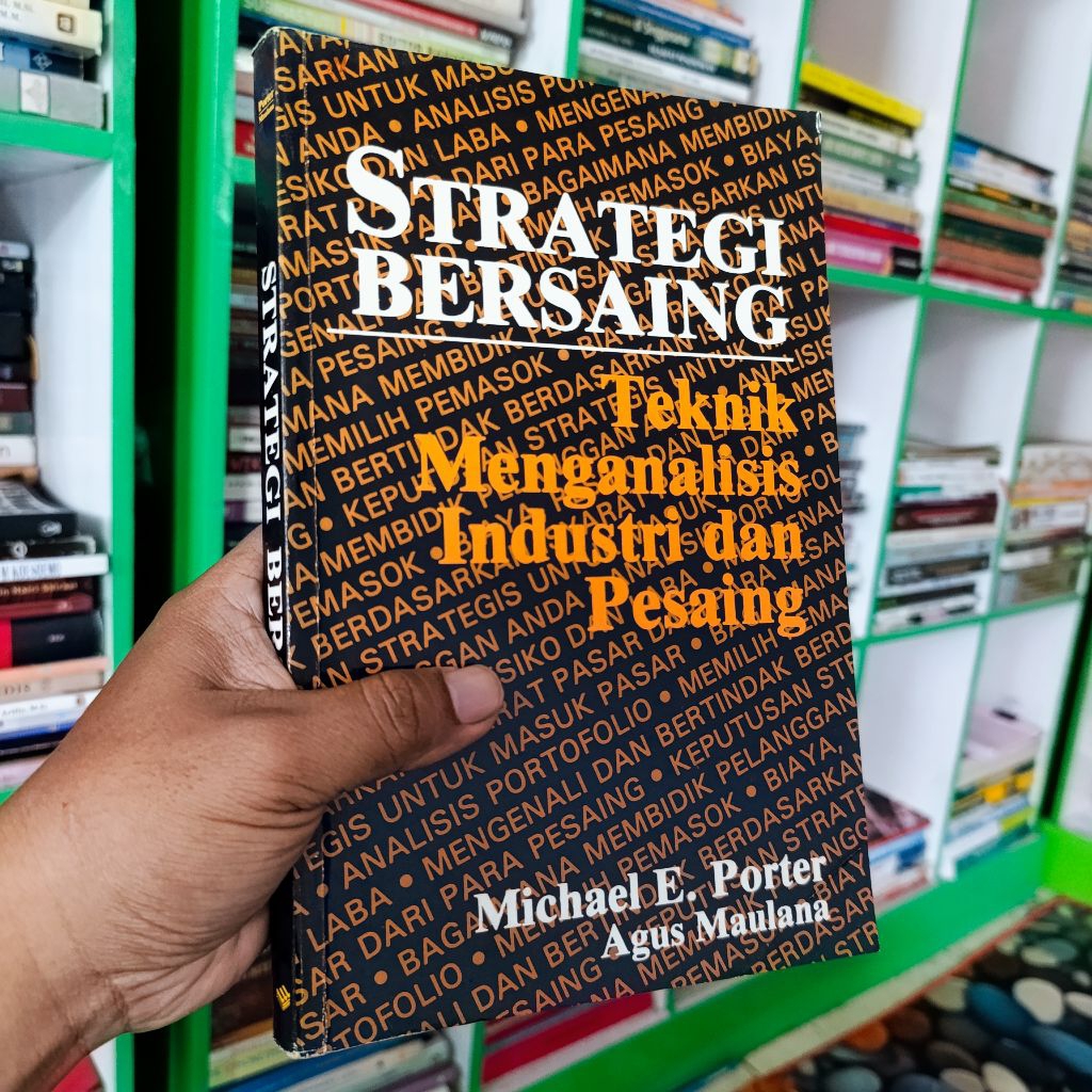 buku strategi bersaing teknik menganalisa industri dan pesaing