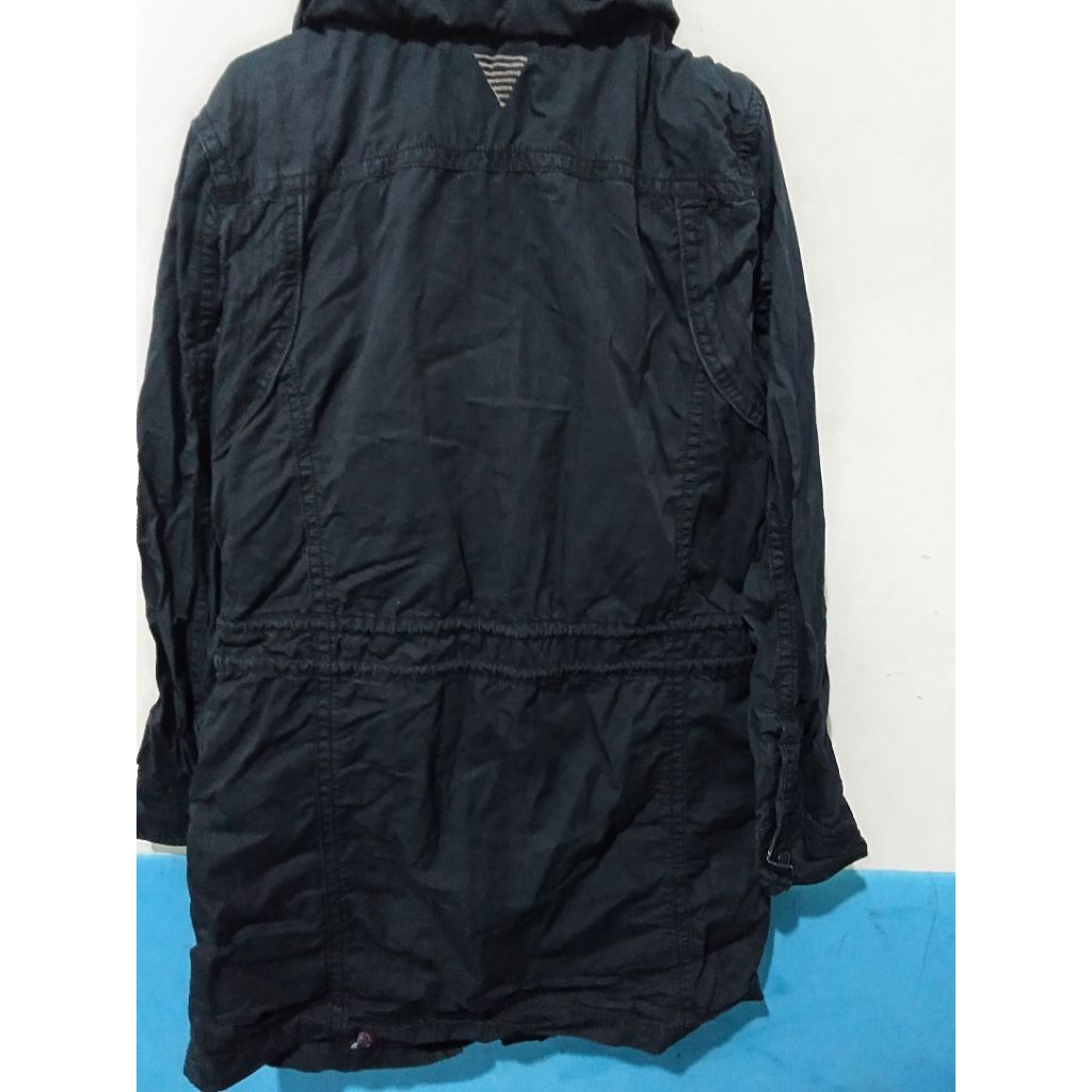 Jaket Parka Guess