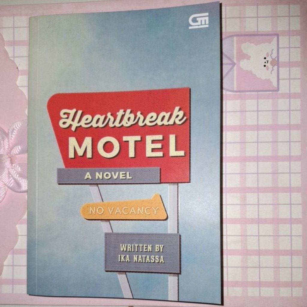 Buku preloved Heartbreak Motel