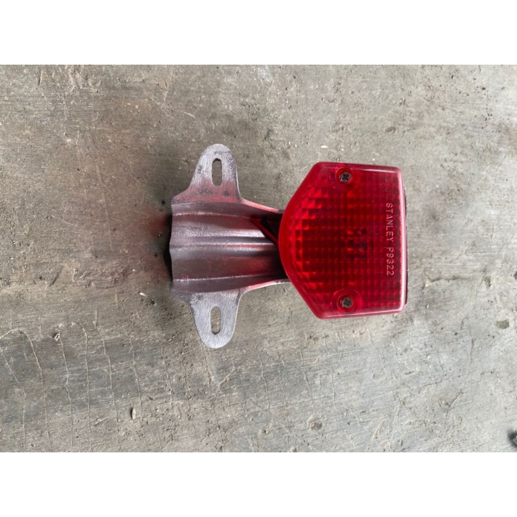 LAMPU VARIASI STOPLAMP BYSON PNP CB