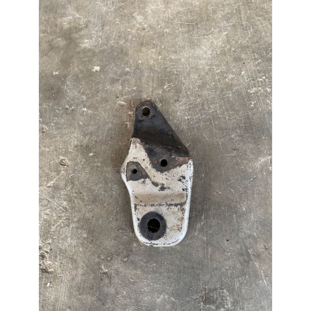 BRAKET DUDUKAN PANGKON KNALPOT REVO FIT FI INJEKSI ORIGINAL COPOTAN