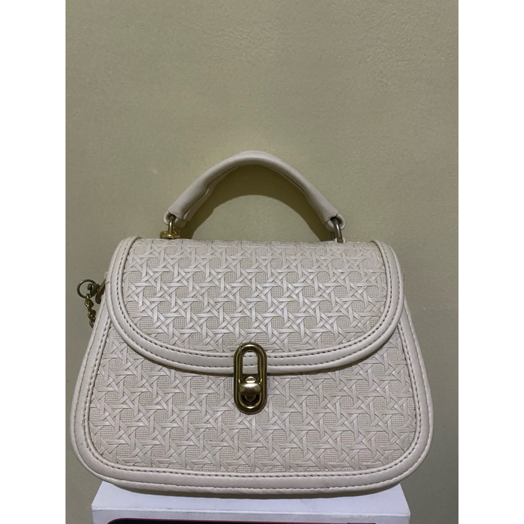 tas putih selempang