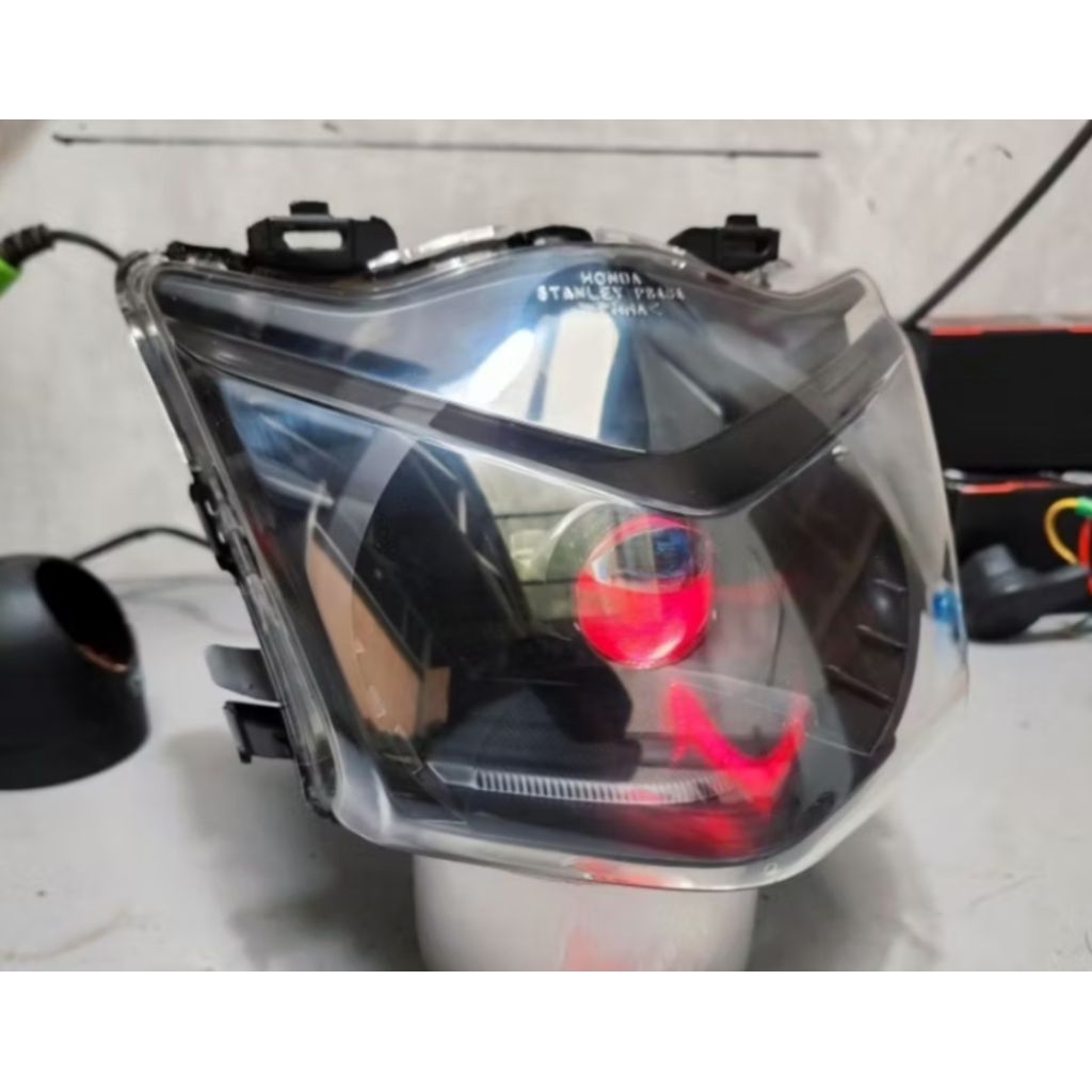 Reflektor Lampu Depan Beat Karbu Custom Lampu LED H4 Super Terang