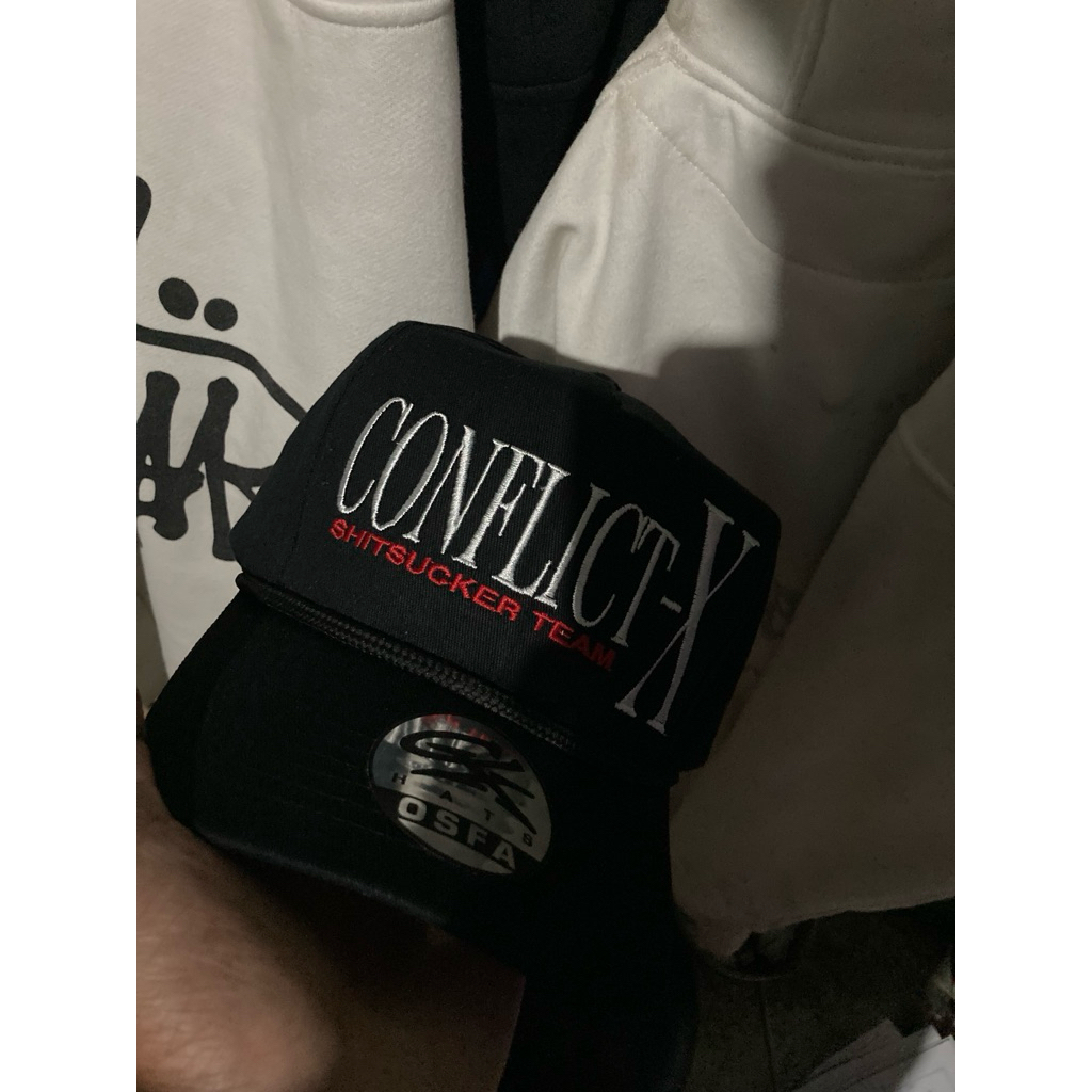 topi conflict x
