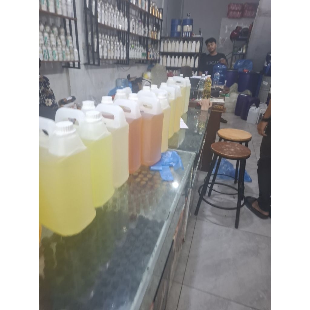 downi black premium parfum laundry parfum baju peking pakaian pewangi 5 L