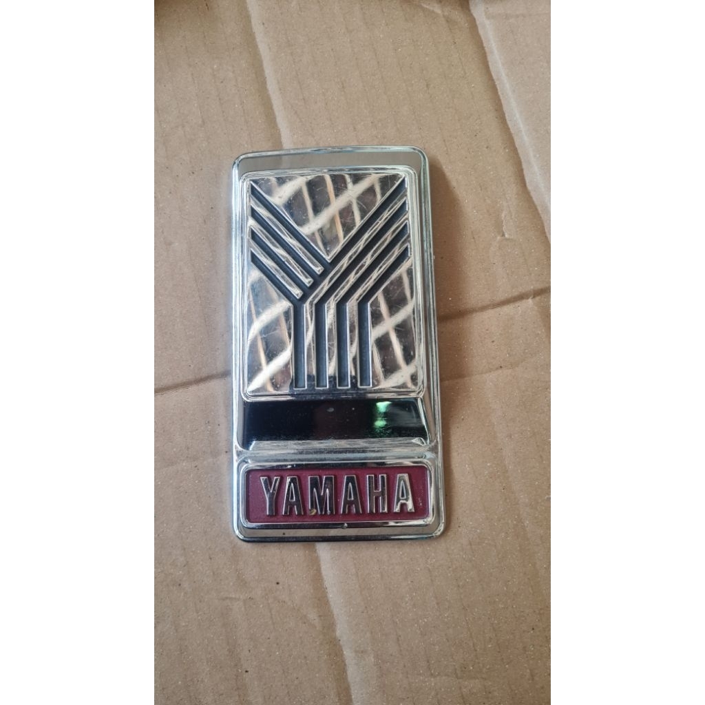 Emblem dasi yamaha v80 robot excellent second original