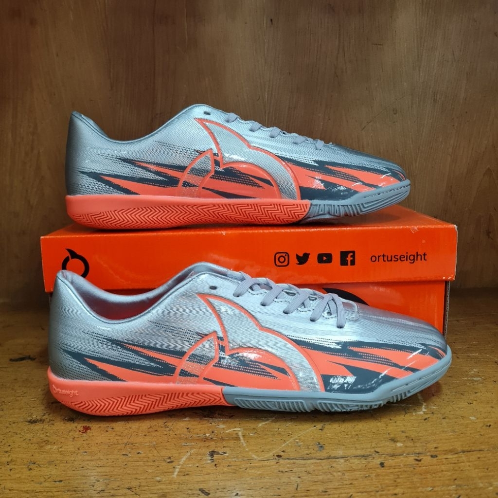 Sepatu Futsal Ortuseight Spark Grey Original Spatu Shoes Putsal Ortus Eight