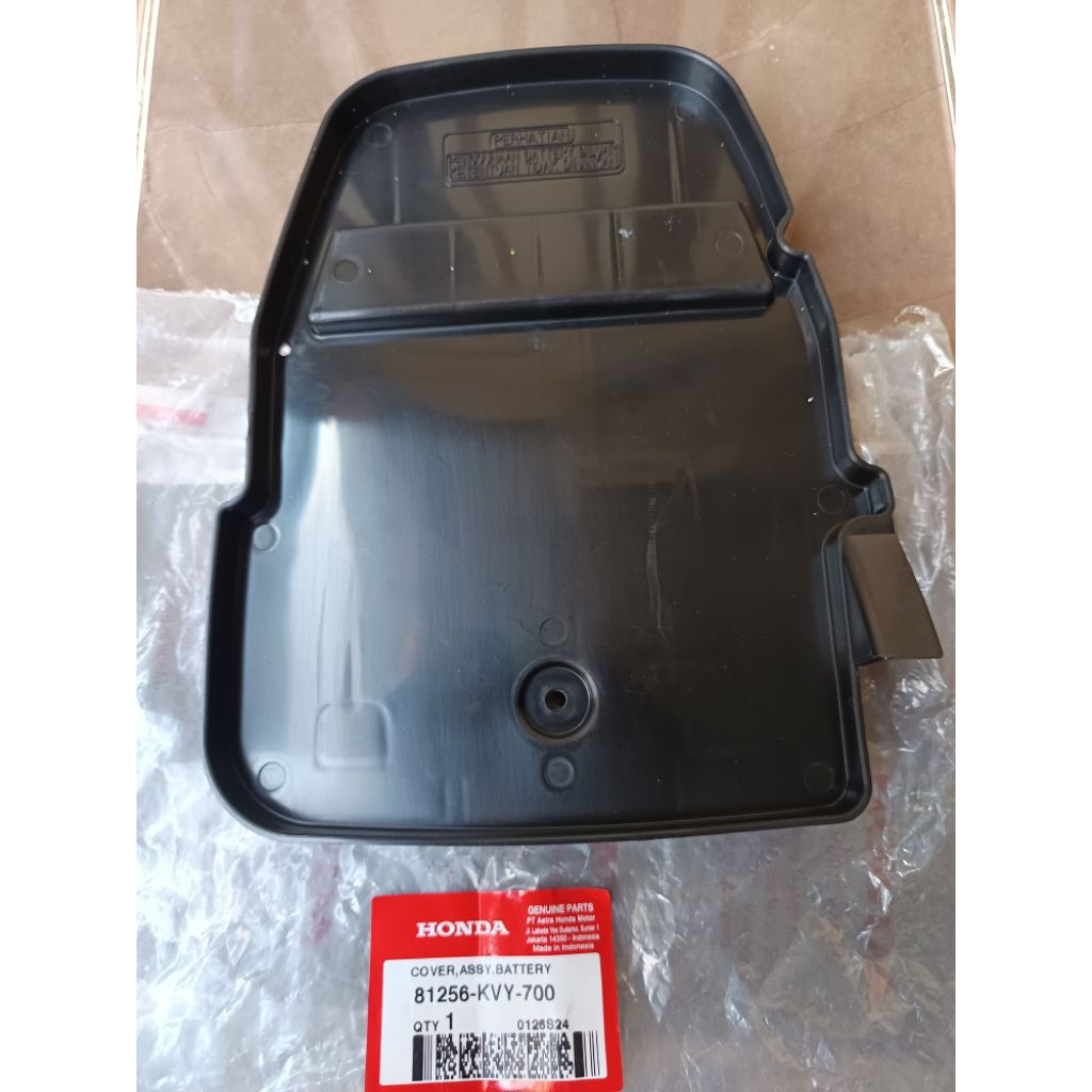 81256-KVY-700 tutup aki Honda beat karbu original ahm