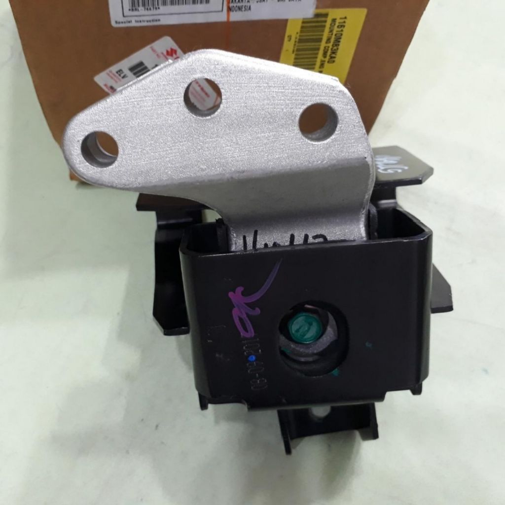 ENGINE MOUNTING KANAN SUZUKI NEW SPLASH