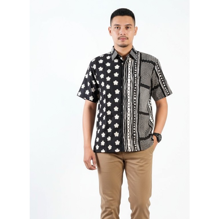 Kemeja Hem Batik Pria Lengan Pendek Hitam Putih 44 - Batik Nulaba