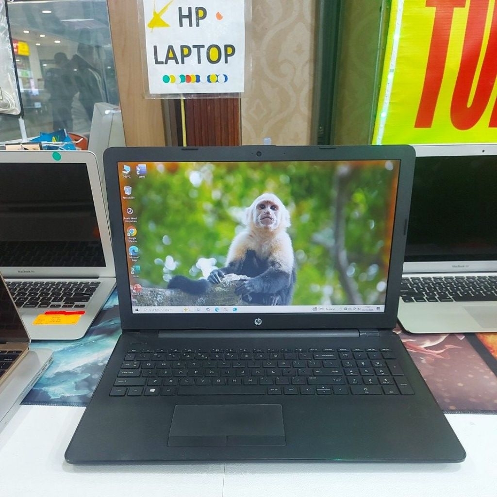 Laptop Hp 15-ra006nia intel pentium N3710 ram 4gb ssd 128gb minus lcd seperti difoto 958