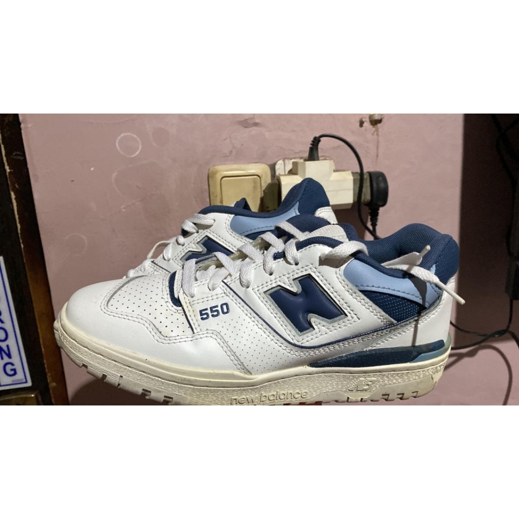 New Balance 550